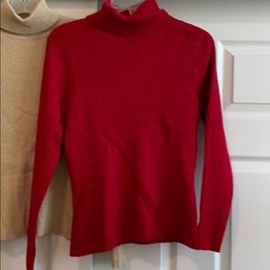 Like new Red with golden flecks turtleneck